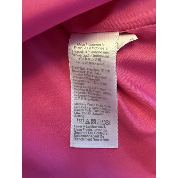 Sleeveless Ruffle-Neck Blouse - Picture 7 of 9